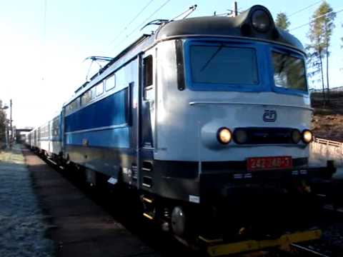 Vlaky Níhov: PLECHÁČ 242 248 - 3, příjezd + start, 16.10.2011