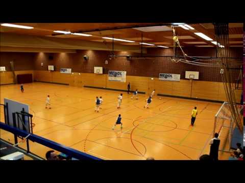 David aus der D Jugend der FF Geretsried beim Meindlcup am 29 01 17