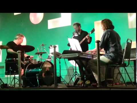 Gerwin Eisenhauer trio:mario theme/ pokemon goldenrod city lavander town