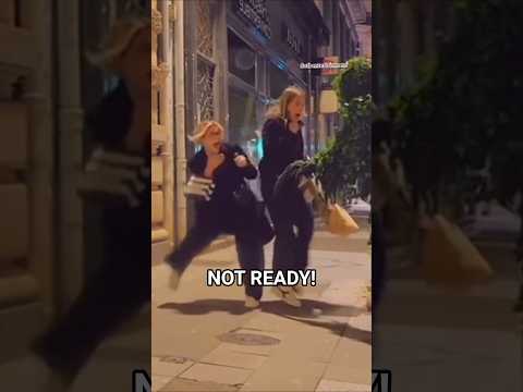 Buschmann-Straßenschreck 🌿😂 | Damit hatte sie nicht gerechnet