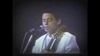 Dom de Iludir - Chico Buarque e Caetano Veloso (Caetano Veloso)