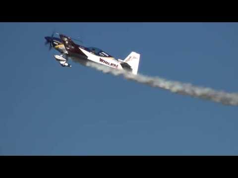 Michael Goulian - Whelen Extra 330 - Oshkosh 2013 Saturday