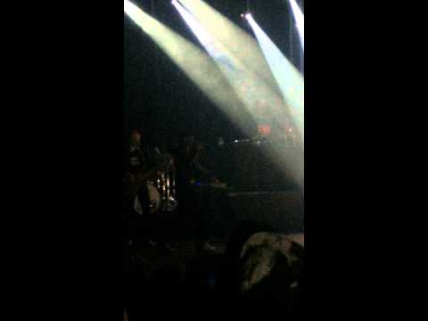 L'entrée en scène du Concert Black M à Thônex 23/11/2014