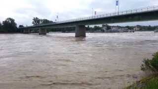 preview picture of video 'Alsace - Crue décennale du Rhin à hauteur de Breisach Am Rhein,  le 2 juin 2013  - 4'