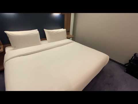 🌆 Aloft Hotel Stuttgart: Where Style Meets Convenience in the Heart of the City! 🏨