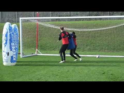 Barnsley F.C. | Goalkeeper Training | Dealing With Crosses