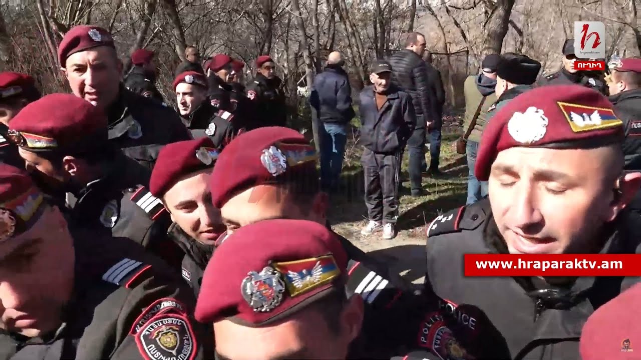 Քաշքշուկ քաղաքացիների և բերետավորների միջև