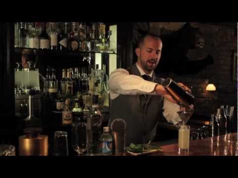 How to Strain a Mojito (Fine Straining) - Speakeasy Cocktails