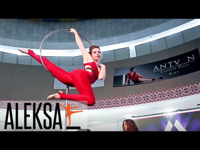 Воздушное кольцо от Сони Корниенко на Antvan Fashion Days 2016 Воздушное кольцо от Сони Корниенко на Antvan Fashion Days 2016