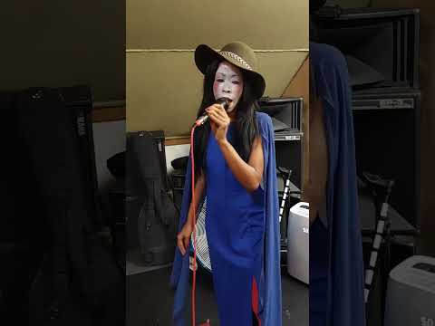 Geisha Davis - RIP Peter Burton 