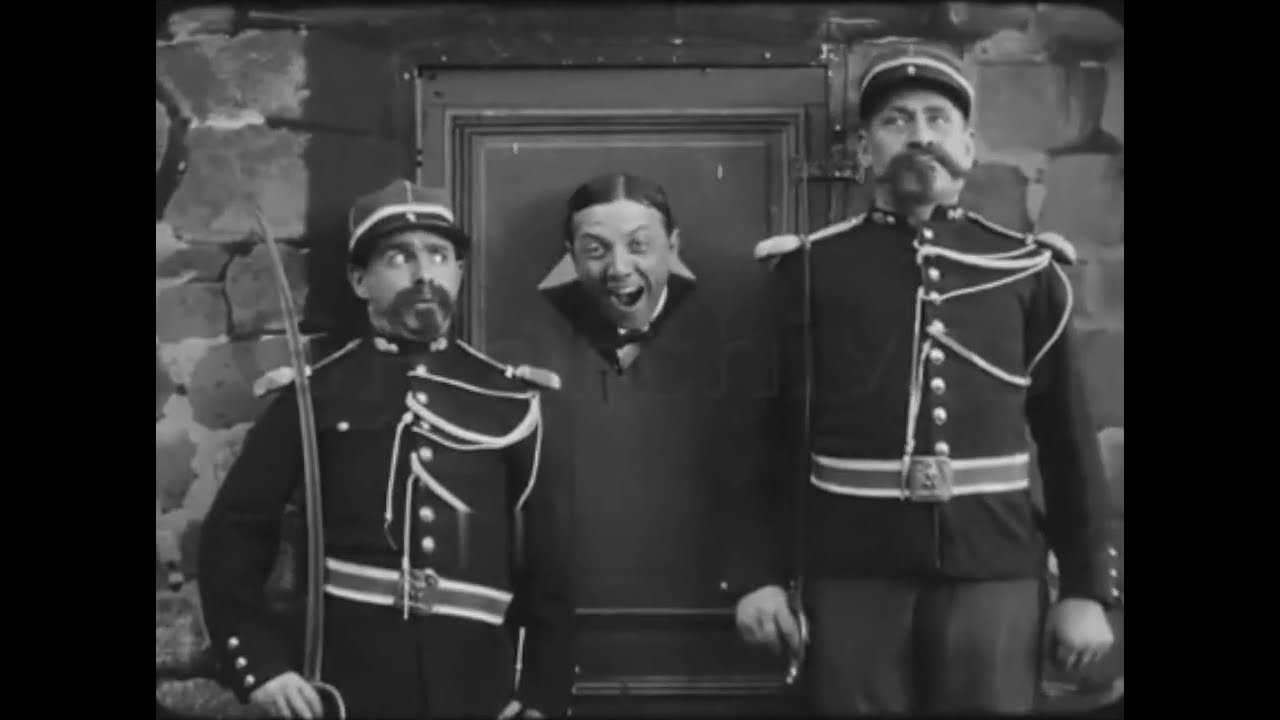 Jobard, garçon de recettes (1911) Jobard Works in a Bank (Pathé)