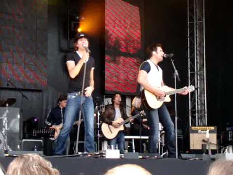 Nick en Simon - Zomer in december (Votown Allstars 16-05-2010 Kras stadion in Volendam)