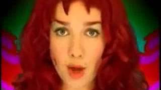 Natalia Oreiro . Video Clip . Cuesta Arriba Cuesta Abajo - 2002