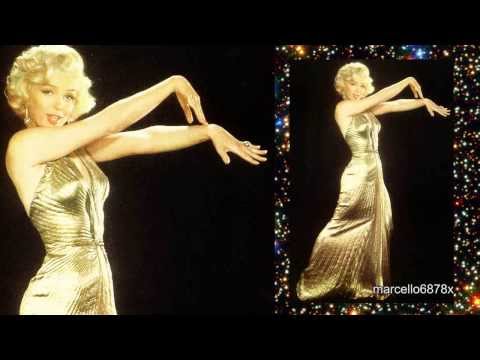 download lagu mp3 mp4 Marilyn Monroe Gold Dress, download lagu Marilyn Monroe Gold Dress gratis, unduh video klip Marilyn Monroe Gold Dress