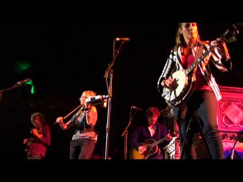 Court Yard Hounds - Lil Jack Slade - Union chapel