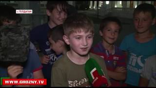 Каждый вечер верующие собираются на коллективный ифтар в мечетях Чечни