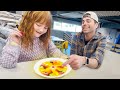 ADLEY’S SKiTTLE EXPERiMENT!! A for Adley teaches Mark Rober SUGAR SCiENCE!! Adley visits CrunchLabs!