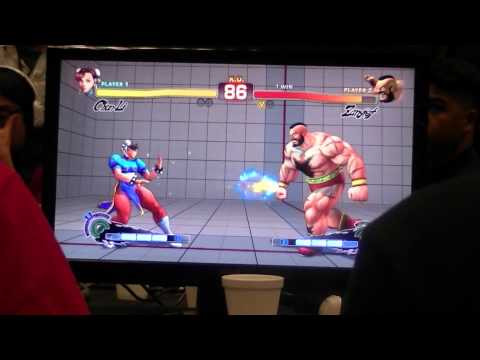 USF4 @ EVO 2014 - CCG Chi Rithy (Chun-Li) vs RZR Itazan (Zangief)