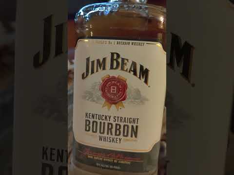 Jim Beam Kentucky Straight Bourbon Whiskey White Label Review!! Turn up on the weekend!! OG Style!!!