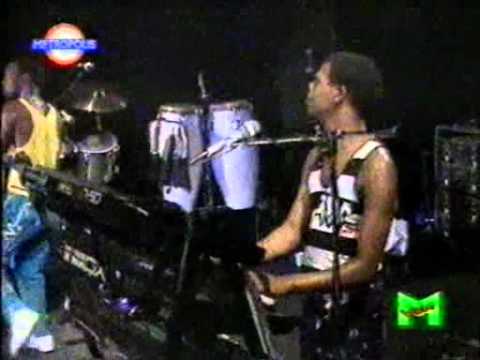 Johnny Clegg & Savuka - Great Heart (Live in Italy - Shadow Man Tour, 1989) Videomusic
