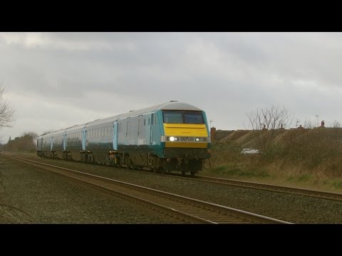 Prestatyn 20.12.2014 - ATW 67001 on Christmas relief 1K51 service