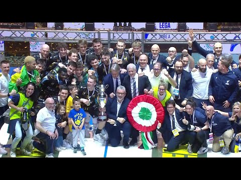 La cerimonia di premiazione | Rana Verona alza la Del Monte® Coppa Italia