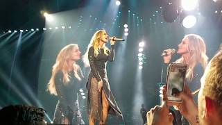 Faith Hill - &quot;Free&quot; &amp; &quot;This Kiss&quot; - Soul2Soul - 4/20/2017 Charleston, SC