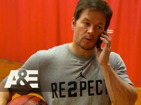 Wahlburgers: Mark and Alma Hustle Hard (Season 4, Episode 2) | A&E