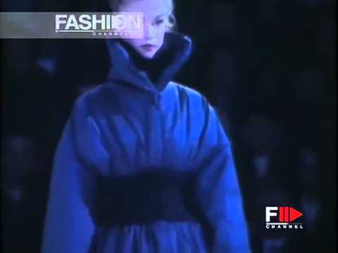 "Romeo Gigli" Autumn Winter 1992 1993 Milan 1 of 3 Pret a Porter Woman by FashionChannel