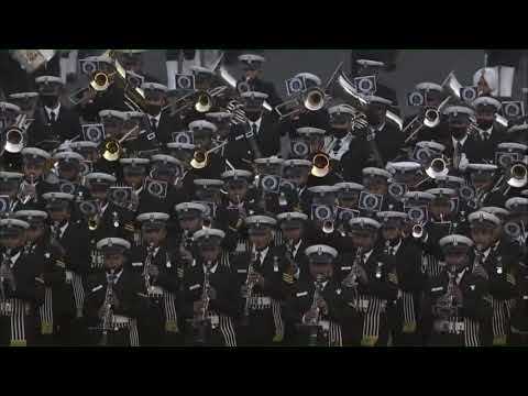 Sare Jahan Se Acchha at Beating Retreat 2021 by Armed Forces Band in New Delhi