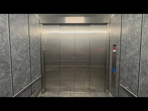 MASSIVE MEI Hydraulic Elevator in Gateway Mall’s Round One in Lincoln, Nebraska 