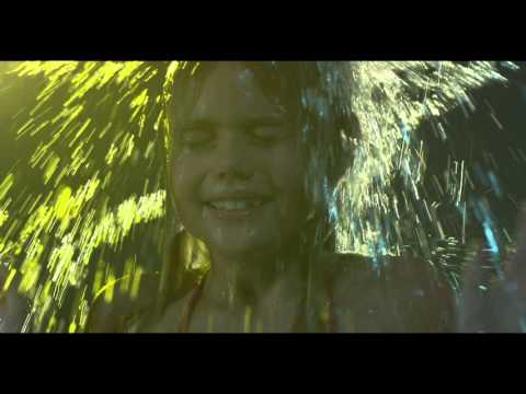 Nino Frassica - A Mare Si Gioca (Official Video)