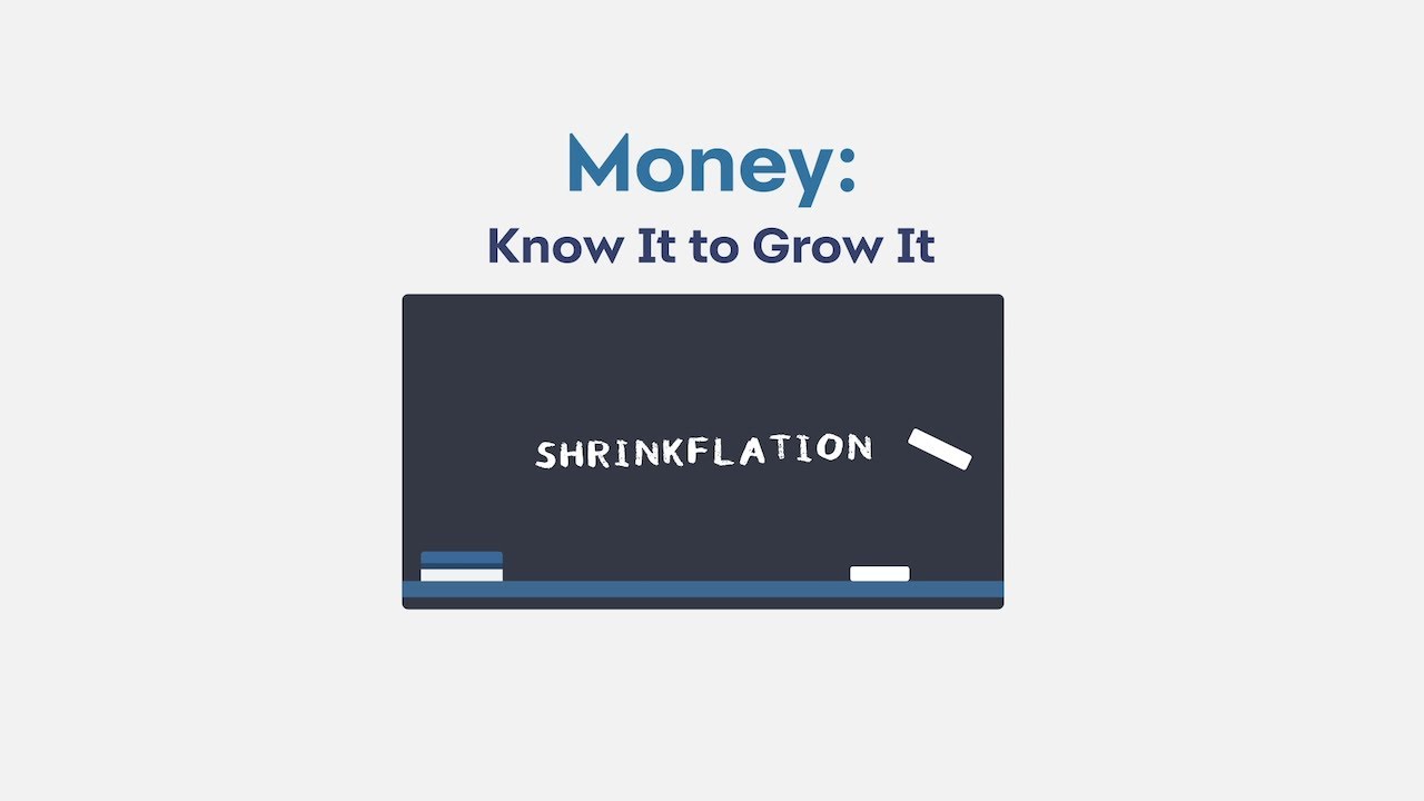 Try to hold. Try to hold. Try to hold. Мужчина держит в руке песок. Memes mother and children om holidays.