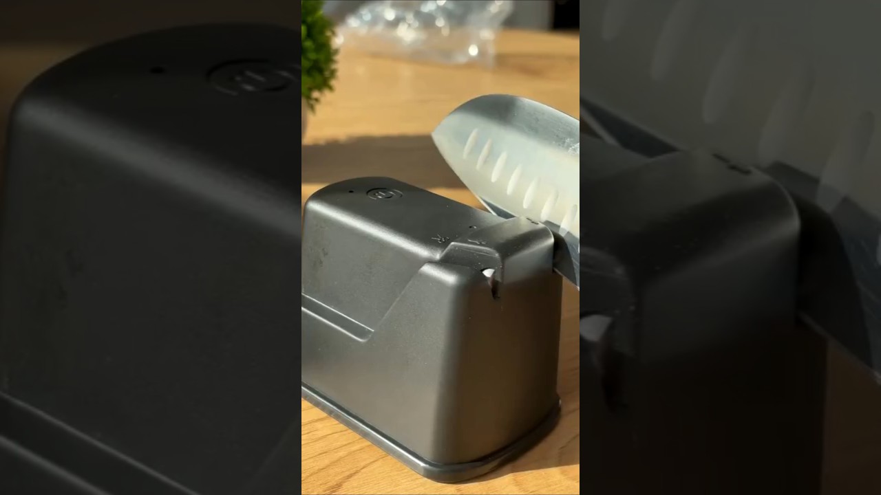Ascuțitor electric pentru cuțite și foarfece BLADE