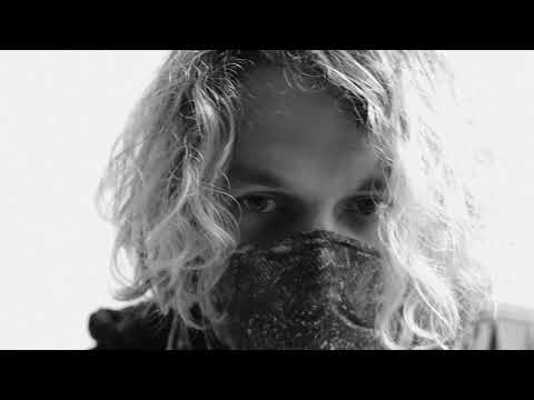 Johan Lenox - Don't Wait for Me (Chamber Version) (Official Music Video)