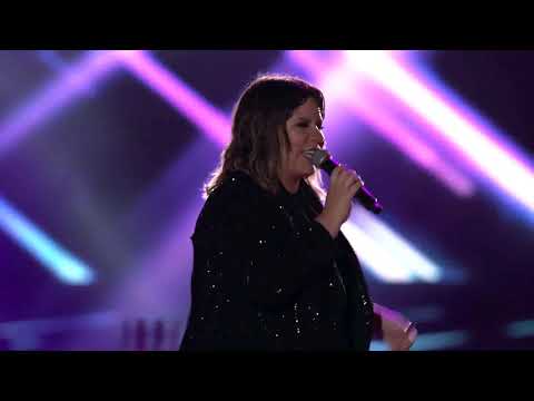 Marília Mendonça - Some Que Ele Vem Atrás (Ao Vivo) (Caldas Country 2019)