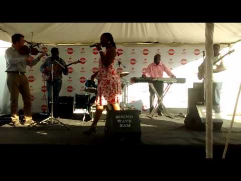 Maureen Lupo Lilanda - Pali Iwe and Jenala (Live)