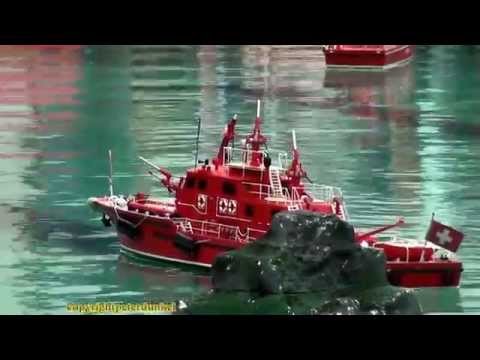 GROSSBRAND IM TANKLAGER LÖSCHBOOT THW EINSATZ BIVO REGIO