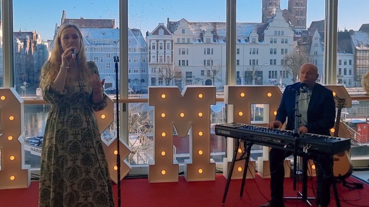 © Guiding Lights Guiding Lights