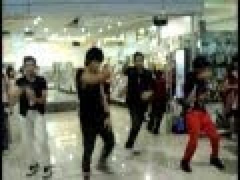 SHINee Lucifer album launch @ Astroplus The Block (9/18/10)