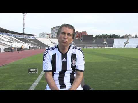 Dragan Đurić se polio vodom i izazvao Duška Vujoševića i Dragana Džajića