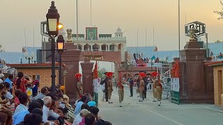 preview picture of video 'India-Pakistan Border Ceremony'
