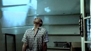 Miguel Bose - No Se Trata De (Official Music Video)