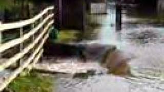 preview picture of video 'Floods At Powick, Worcester, Worcestershire, UK  22nd July 2007 Video 5 0f 9'