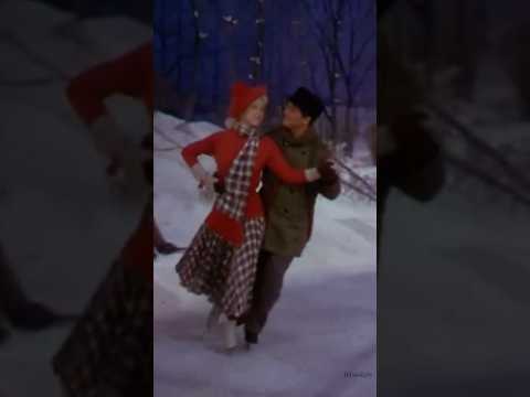 Doris Day and Gordon MacRae singing in film ‘By the Light of the Silvery Moon’ (1953)☃️💙 #oldfilm