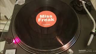 Download lagu Miss Freak Strictly Limited mp3