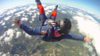 preview picture of video 'Parachutisme -  Fab 4eme saut  PAC au CERPS Gap-Tallard'
