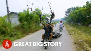 Download lagu Indonesia’s Tricked Out Vespas mp3