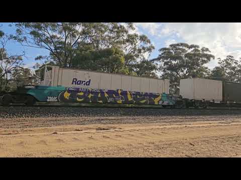6PM6 PN Linfox Express to Melbourne,  29/4/24, Stawell West