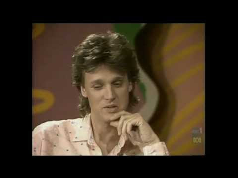 Countdown (Australia)- Molly Meldrum Interviews David Knopfler- December 1, 1985